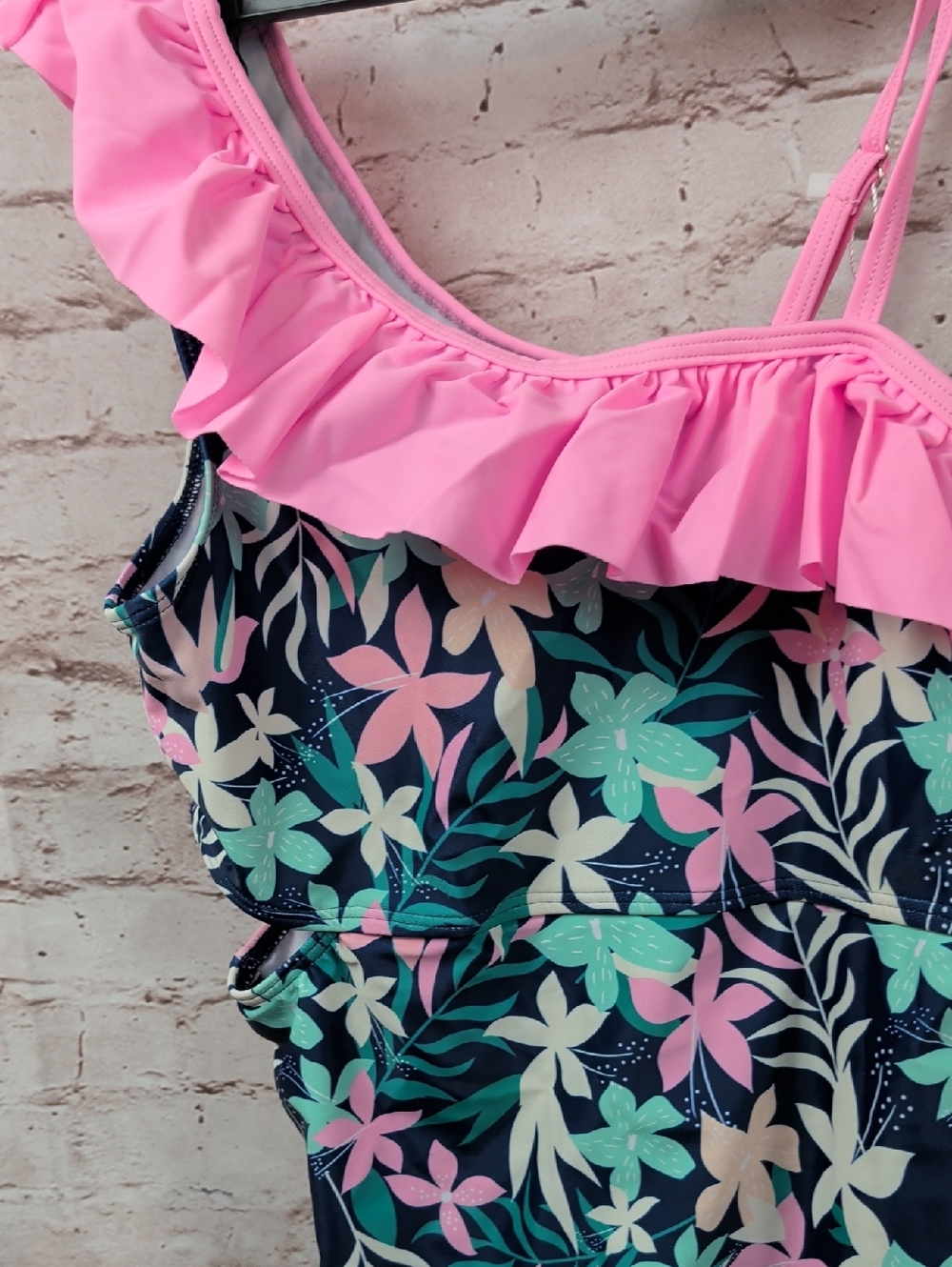 One-Shoulder Pink Ruffle Floral One-Piece Swimsuit 14 Years Girl's XL - Picture 3 of 7